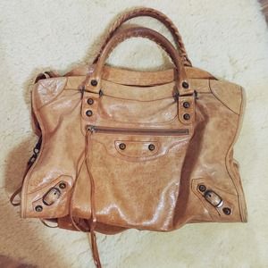 LOWER PRICE! Balenciaga City Bag in Camel LOWER PRICE! Balenciaga City Bag in Camel