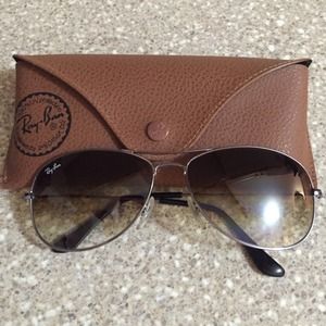 Ray-Ban Accessories - Authentic Ray Ban Women's Aviators! Ray-Ban Accessories - Authentic Ray Ban Women's Aviators!