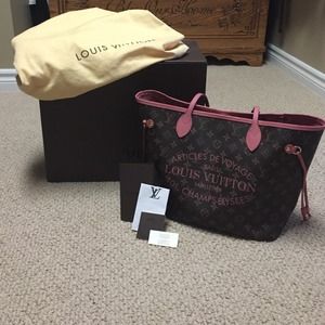 Authentic Limited Edition Neverful Authentic Limited Edition Neverful