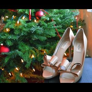 Valentino Bow Pumps 40 Valentino Bow Pumps 40