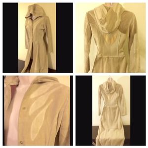 Vintage long suede hooded coat.. gorgeous !!!! Vintage long suede hooded coat.. gorgeous !!!!
