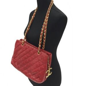 Red lambskin leather Chanel handbag Red lambskin leather Chanel handbag