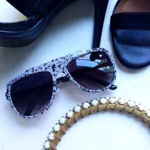 ASOS Accessories - Black and White Splatter Print Aviators ASOS Accessories - Black and White Splatter Print Aviators
