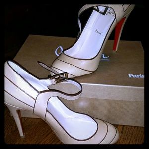 Christian Louboutin Nudw Heels Christian Louboutin Nudw Heels