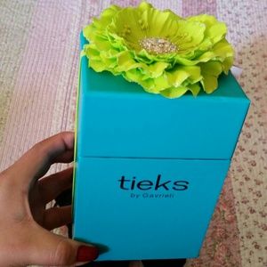 TIEKS shoe box, tote, flower + pouch! TIEKS shoe box, tote, flower + pouch!