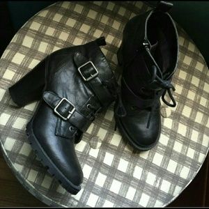 Steve Madden Heeled Combat Booties Steve Madden Heeled Combat Booties