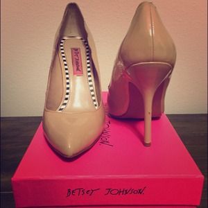 Betsey Johnson nude heels Betsey Johnson nude heels