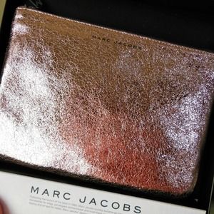 Marc Jacobs Clutches & Wallets - Marc Jacobs Rose Gold Clutch Marc Jacobs Clutches & Wallets - Marc Jacobs Rose Gold Clutch