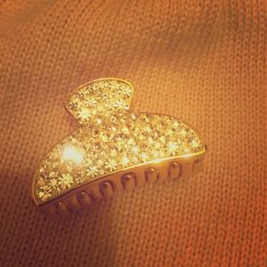 henri bendel Accessories - Henri Bendel butterfly clip henri bendel Accessories - Henri Bendel butterfly clip