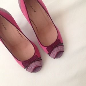 Marc Jacobs Shoes - Marc Jacobs Peep Toe Heels Marc Jacobs Shoes - Marc Jacobs Peep Toe Heels