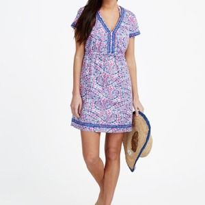 Vineyard Vines Dresses & Skirts - ⚡️SALE⚡️Vineyard Vines Beach tunic. Vineyard Vines Dresses & Skirts - ⚡️SALE⚡️Vineyard Vines Beach tunic.