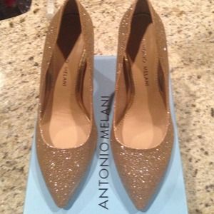 ANTONIO MELANI Shoes - Antonio Melani gold heels ANTONIO MELANI Shoes - Antonio Melani gold heels