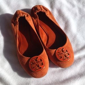 Tory Burch Orange Reva flats sz8.5 Tory Burch Orange Reva flats sz8.5