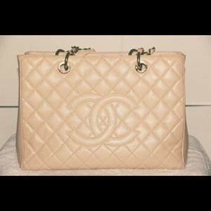 Authentic Chanel GST beige caviar Authentic Chanel GST beige caviar