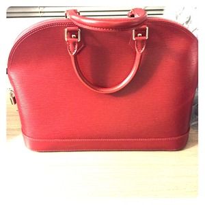 Louis Vuitton epi purse Louis Vuitton epi purse