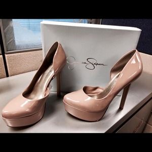 Jessica Simpson nude pumps Jessica Simpson nude pumps
