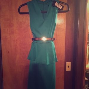 Dorothy Perkins Green Midi Peplum Dress Dorothy Perkins Green Midi Peplum Dress