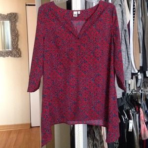 14th & Union Tops - Nordstrom Rack red patterned handkerchief tunic 14th & Union Tops - Nordstrom Rack red patterned handkerchief tunic