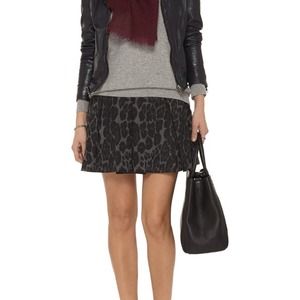 ο W118 Stretch Knit Pleated Mini Skirt ο W118 Stretch Knit Pleated Mini Skirt