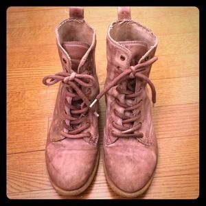 Chinese Laundry lavender/taupe boots Chinese Laundry lavender/taupe boots