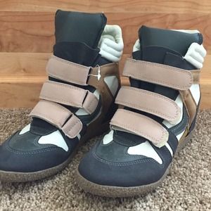 Dillards Shoes - Wedged Sneaker Dillards Shoes - Wedged Sneaker
