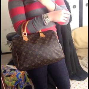 ๏๏SALE!! ๏ฏ% Authentic Louis Vuitton Speedy 30 ๏๏SALE!! ๏ฏ% Authentic Louis Vuitton Speedy 30