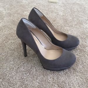 Jessica Simpson Given Platform Pump in Grey Suede Jessica Simpson Given Platform Pump in Grey Suede