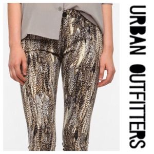 BDG High Rise Feather Print Jeans BDG High Rise Feather Print Jeans