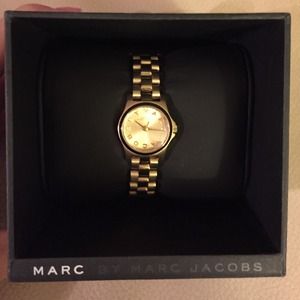 Marc by Marc Jacobs thin gold watch! Marc by Marc Jacobs thin gold watch!