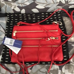 NWT Rebecca Minkoff Triple Zip Crossbody NWT Rebecca Minkoff Triple Zip Crossbody