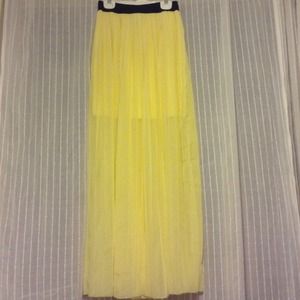 Sheer yellow pleated maxi skirt Sheer yellow pleated maxi skirt