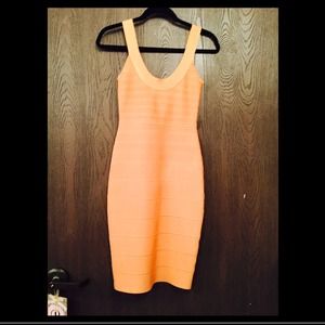 Herve Leger Dresses & Skirts - Herve Leger Body Con Dress Herve Leger Dresses & Skirts - Herve Leger Body Con Dress
