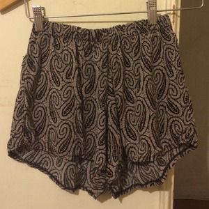 Brandy Melville Floral Shorts Brandy Melville Floral Shorts