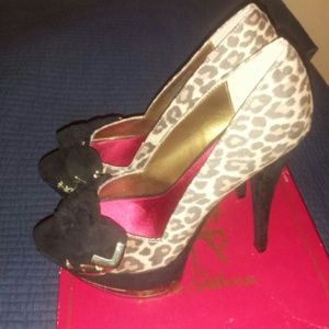 Sam Edelman Leopard Pumps 8.5 Sam Edelman Leopard Pumps 8.5