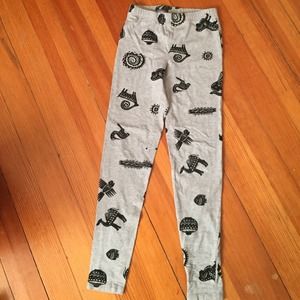 Forever 21 printed leggings Forever 21 printed leggings