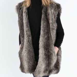 Zara faux fur vest Zara faux fur vest
