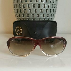 Ray-Ban Accessories - AUTHENTIC Ray-Ban Sunglasses w/ case Ray-Ban Accessories - AUTHENTIC Ray-Ban Sunglasses w/ case