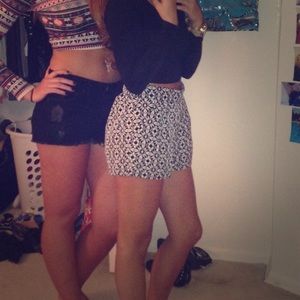 Black & white high waisted shorts :) Black & white high waisted shorts :)