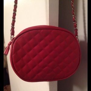Jennifer Moore Red Quilted Cross-body Purse Jennifer Moore Red Quilted Cross-body Purse