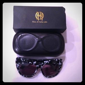 House of Harlow 1960 Accessories - House of Harlow Chelsea Sunglasses House of Harlow 1960 Accessories - House of Harlow Chelsea Sunglasses