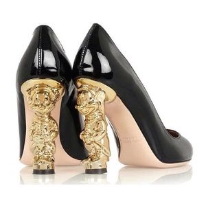 Valentino Shoes - RED Valentino Disney black pointy pumps gold Dopey Valentino Shoes - RED Valentino Disney black pointy pumps gold Dopey