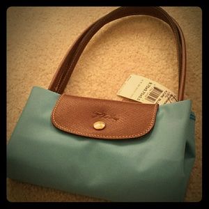 NEW Authentic Longchamp Le Pliage Medium Tote NEW Authentic Longchamp Le Pliage Medium Tote