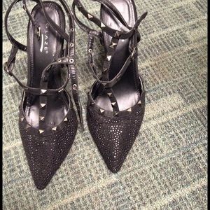 Rockstud Stone Encrusted Heels Sz 10 Rockstud Stone Encrusted Heels Sz 10