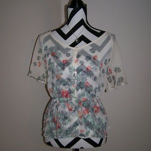 LC Lauren Conrad Cream Foral Tunic Blouse LC Lauren Conrad Cream Foral Tunic Blouse