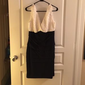 Connected Apparel Dresses & Skirts - White and Navy Blue Sleeveless Dress Connected Apparel Dresses & Skirts - White and Navy Blue Sleeveless Dress