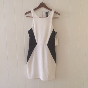 Dresses & Skirts - ❤️50% OFF SALE❤️Color Block Cutout Back Dress Dresses & Skirts - ❤️50% OFF SALE❤️Color Block Cutout Back Dress