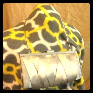 MUST GO Silver Bandage Clutch MUST GO Silver Bandage Clutch
