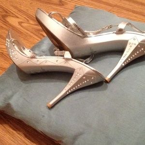 Traffic Shoes - Heels (special occasion) Traffic Shoes - Heels (special occasion)