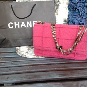 Authentic Chanel Pink Flap Bag Authentic Chanel Pink Flap Bag