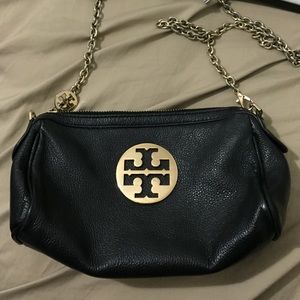 Tory Burch Handbags - Authentic Tory burch shoulder bag Tory Burch Handbags - Authentic Tory burch shoulder bag